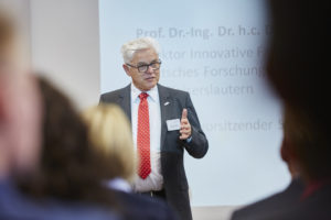 Personalmanagement-Digitalisierung-und-Arbeitgeberkommunikation-Jahrestagung-Kaiserslautern-Prof-Detlef-Zuehlke